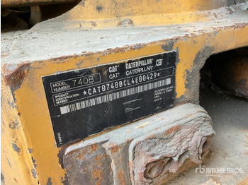 Articulated dumper CATERPILLAR 740B