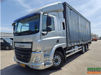 Curtainsider truck DAF CF 400