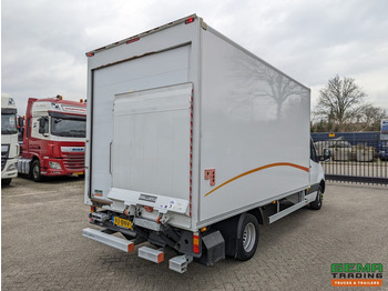 Box van Mercedes-Benz Sprinter  517 CDI 4x2 Euro6D - Gesloten Bak 4.2M + Laadklep 1000KG - Automaat - 10/2025APK: picture 4