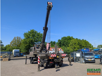 Tow truck OAF 32.281 6x6 - WSK - Palfinger PK30000T - Naafreductie - 2 Lieren - 59.000KM - Nieuwstaat: picture 2