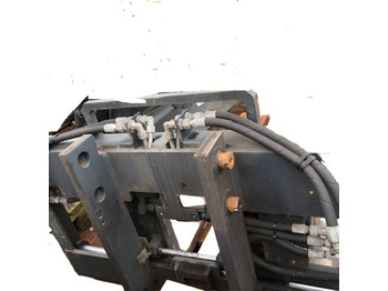 Attachment for Material handling equipment Integral Fork positioner shaft guid with sideshift valve: picture 4