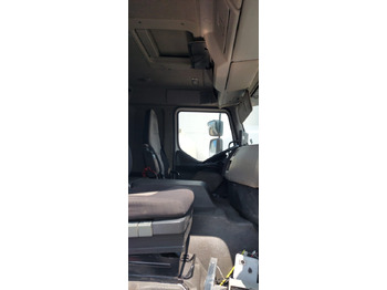 Tank truck RENAULT: picture 2 Tank truck RENAULT: picture 2