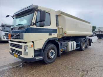 Tank truck VOLVO FM