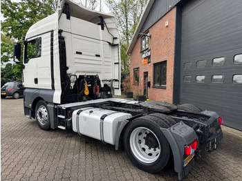 Tractor unit MAN TGX 18.460 XLX Retarder 420.680KM!! 2x tank NL Truck: picture 4