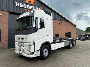 Hook lift truck VOLVO FH