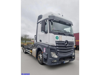 Cab chassis truck MERCEDES-BENZ Actros 2542