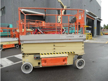Scissor lift JLG