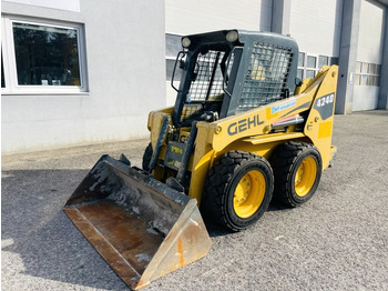 Skid steer loader Gehl SL4240 (4090): picture 4 Skid steer loader Gehl SL4240 (4090): picture 4
