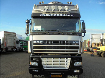 Hook lift truck DAF XF 105.480 + 6X2 + Discounted from 16.950,-: picture 3 Hook lift truck DAF XF 105.480 + 6X2 + Discounted from 16.950,-: picture 3