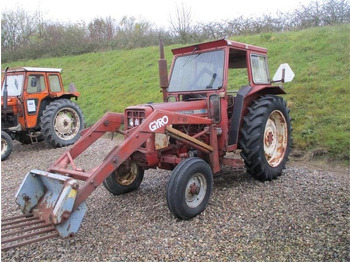 Farm tractor