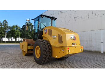 Compactor Caterpillar CS74B: picture 4