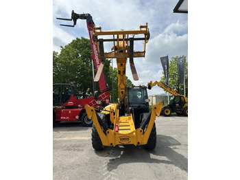 Telescopic handler JCB