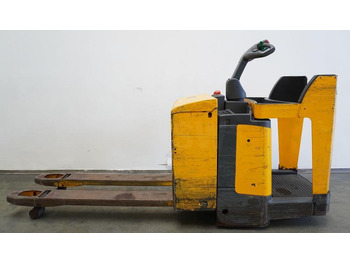 Pallet truck Jungheinrich ERE120: picture 4