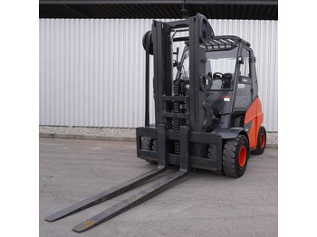 Electric forklift LINDE E