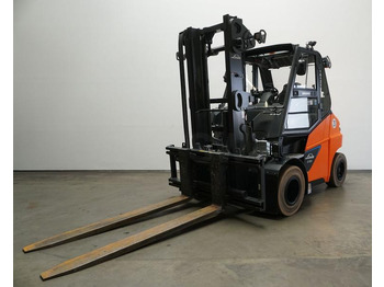 Electric forklift LINDE E