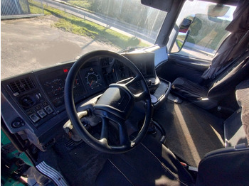 Tractor unit SCANIA 124 420: picture 5