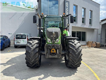 Farm tractor Fendt 724 vario: picture 2