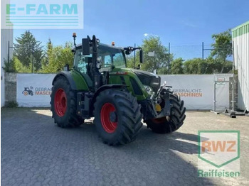 Farm tractor FENDT 724 Vario