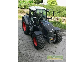 Farm tractor FENDT 728 Vario