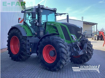 Farm tractor FENDT 824 Vario