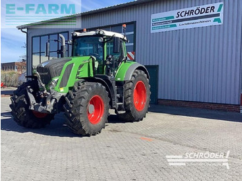 Farm tractor FENDT 824 Vario