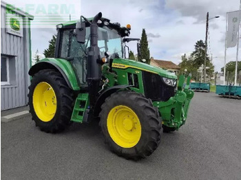 Farm tractor JOHN DEERE