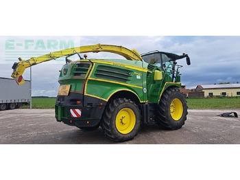 Forage harvester John Deere 8400: picture 4