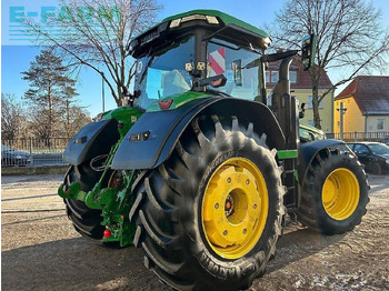 Farm tractor John Deere 8r370: picture 4
