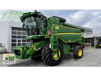 Combine harvester JOHN DEERE T560