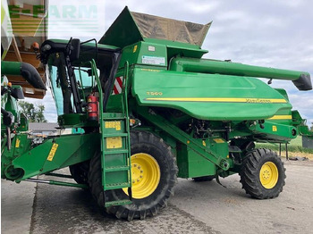 Combine harvester JOHN DEERE T560
