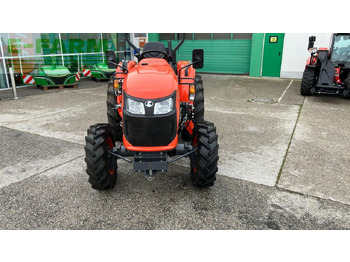Farm tractor Kubota L1-382: picture 2