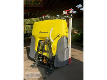 Trailed sprayer KVERNELAND