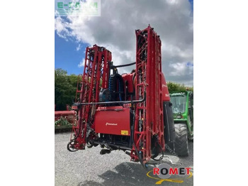 Trailed sprayer KVERNELAND