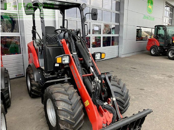 Compact loader