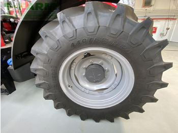 Farm tractor Massey Ferguson mf 4708 m plattform: picture 5