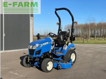 Farm tractor NEW HOLLAND Boomer