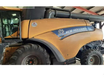 Combine harvester NEW HOLLAND