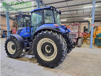 Farm tractor New Holland t5.110: picture 4