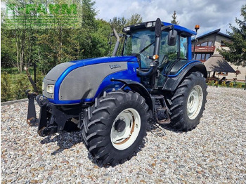 Farm tractor VALTRA T131