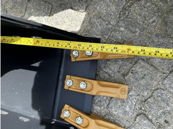 Big Tieflöffel 30cm mit MAR03 Aufnahme on lease Big Tieflöffel 30cm mit MAR03 Aufnahme: picture 4