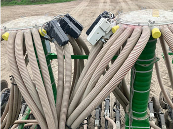 Seed drill John Deere 740 A: picture 3