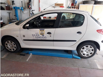 Car PEUGEOT