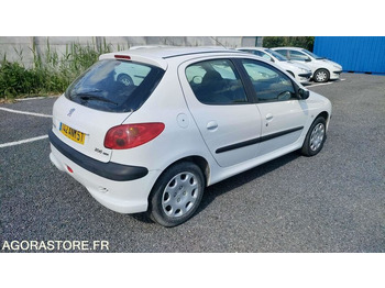 Car PEUGEOT 206  - 2005 - 142613kms: picture 4