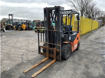Diesel forklift Doosan D25S-5: picture 2