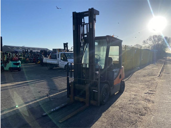 Diesel forklift Doosan D30S-5: picture 2