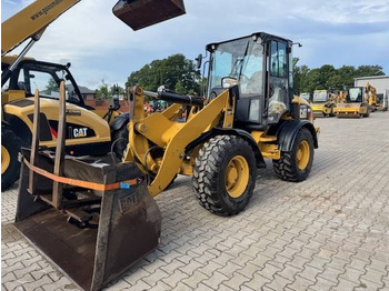 Wheel loader CATERPILLAR 908H