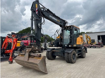 Wheel excavator HYUNDAI