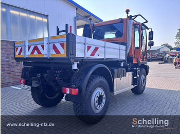 Truck Mercedes-Benz U427: picture 3