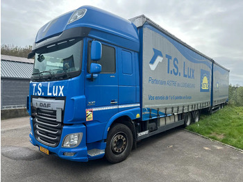 Curtainsider truck DAF XF 440
