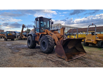 Wheel loader CASE